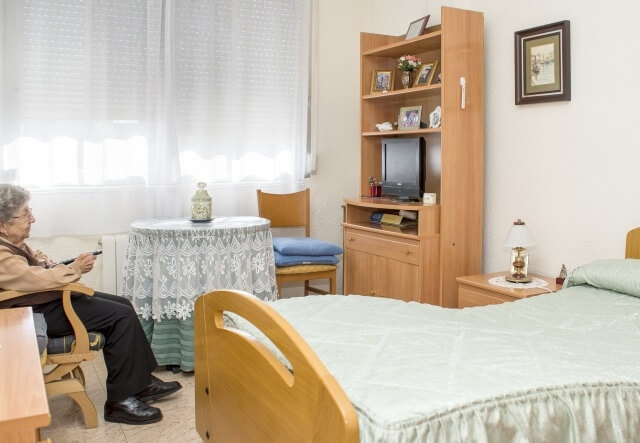 Residencia-Santos-Reyes-Instalaciones-Habitaciones-Adaptadas[1]