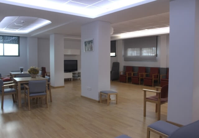 Residencia-Santos-Reyes-Instalaciones-Sala-de-Estar[1]